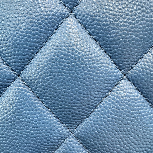 Chanel 21P Blue Caviar Quilted Jumbo Large Classic Double Flap bag & tag - Picture 4 of 16